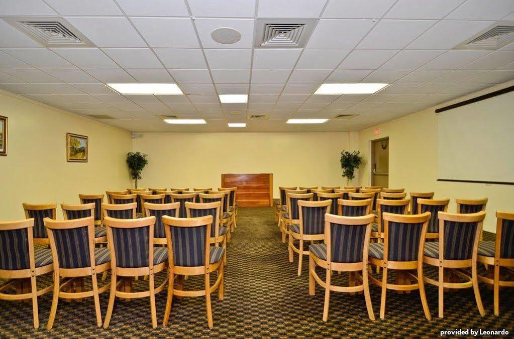 Best Western Crossroads Inn Дефьюниак-Спрингс Бизнес фото